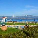 Akrogiali Apartman *