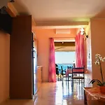 Akrogiali Apartman Míli