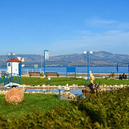 Akrogiali Apartment *