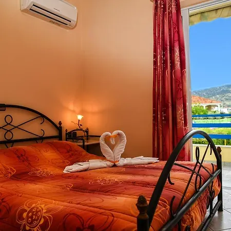 Akrogiali Apartment *