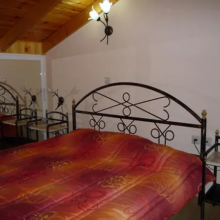 公寓 阿卡洛吉尔亚里酒店